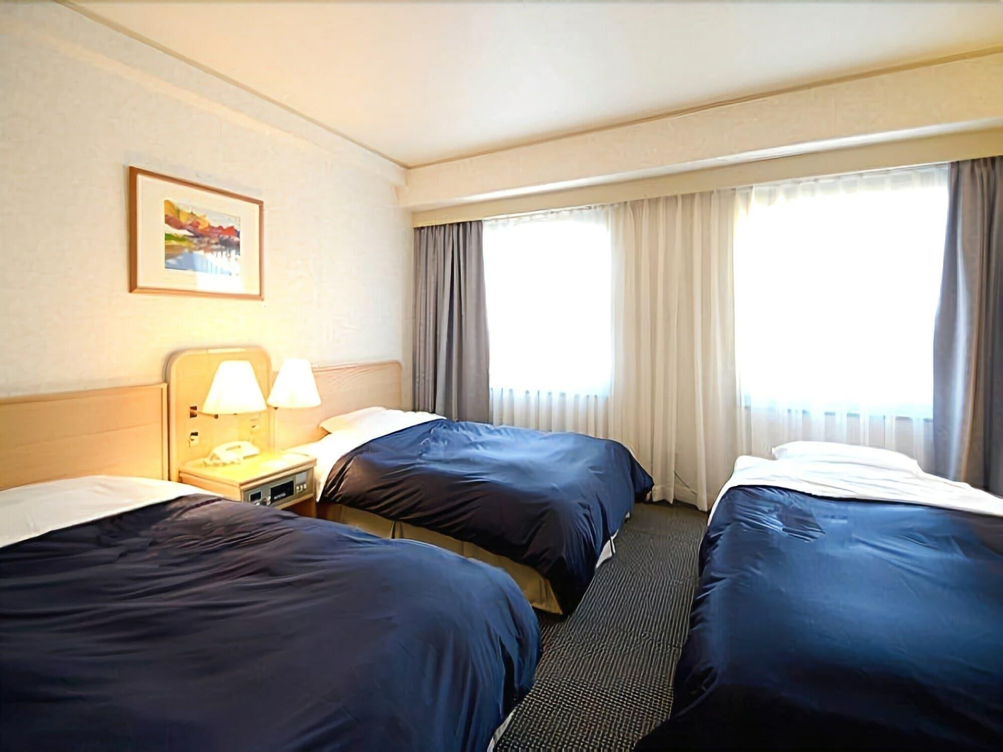 Hotel Excel Okayama Bagian luar foto